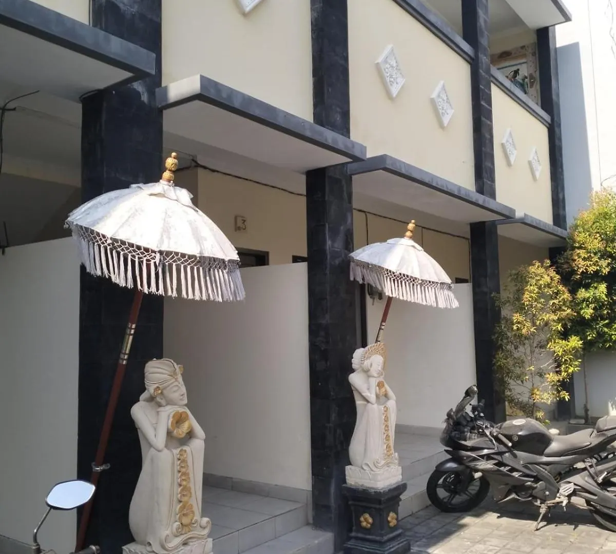 Πανσιόν Intan Moyo Guesthouse Near Ialf & Benoa Pesanggaran