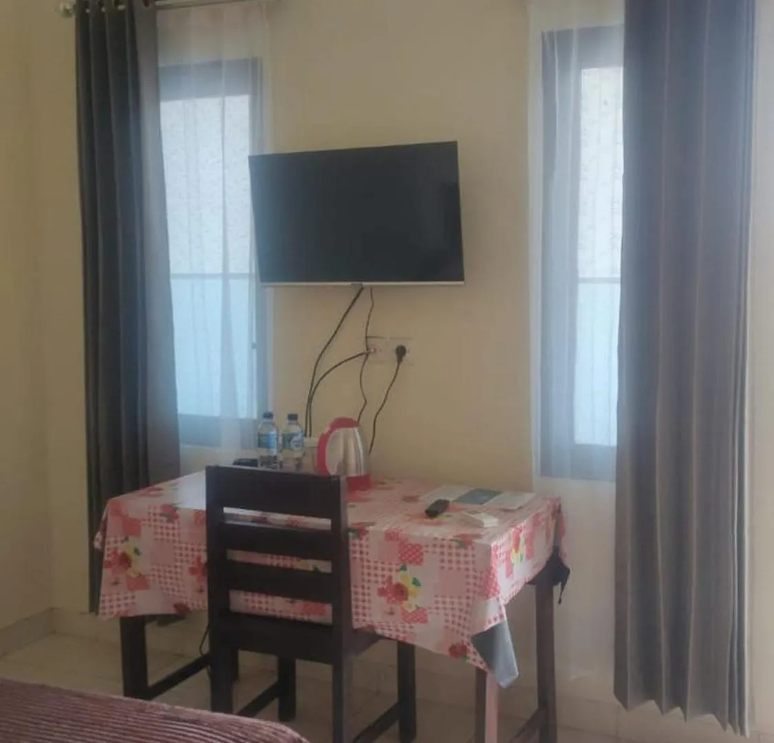 Πανσιόν Intan Moyo Guesthouse Near Ialf & Benoa Pesanggaran Ινδονησία