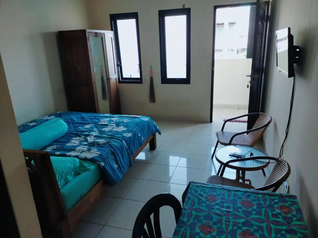 Intan Moyo Guesthouse Near Ialf & Benoa Pesanggaran 게스트하우스