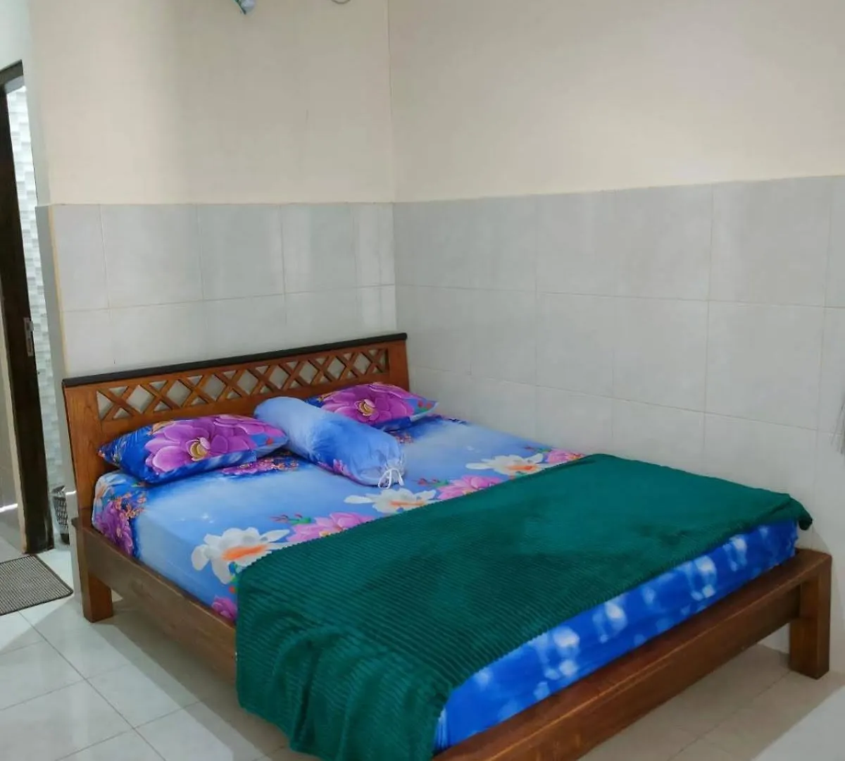 게스트하우스 Intan Moyo Guesthouse Near Ialf & Benoa Pesanggaran
